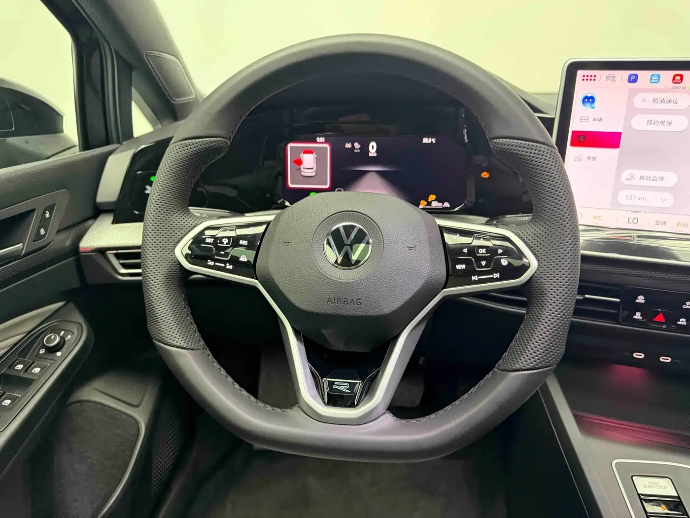 Volkswagen Golf 2026 2025 Facelift 300TSI R-Line