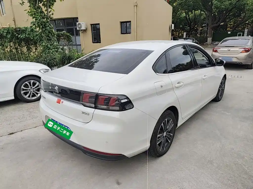 Фото 7 - Peugeot 308