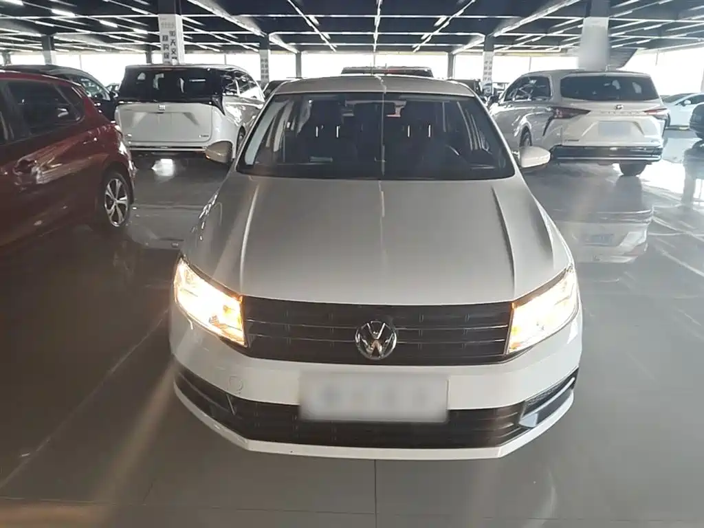 Volkswagen Santana 2019 1.5L Auto Trend Edition China VI фото 3