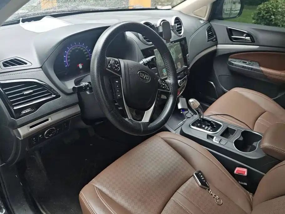 BYD S7 2016 2015 2.0T Upgrade Automatic Premium