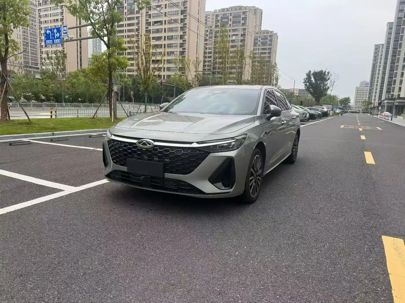 Chery Arrizo 8