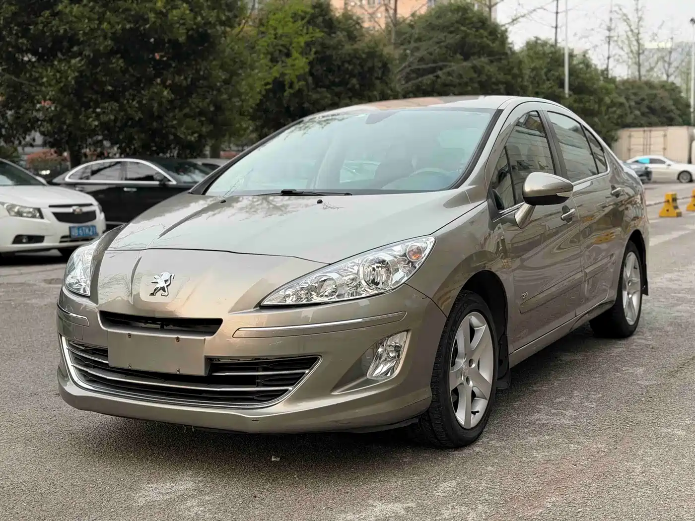 Peugeot 408 2013 2.0L Automatic Comfort Edition