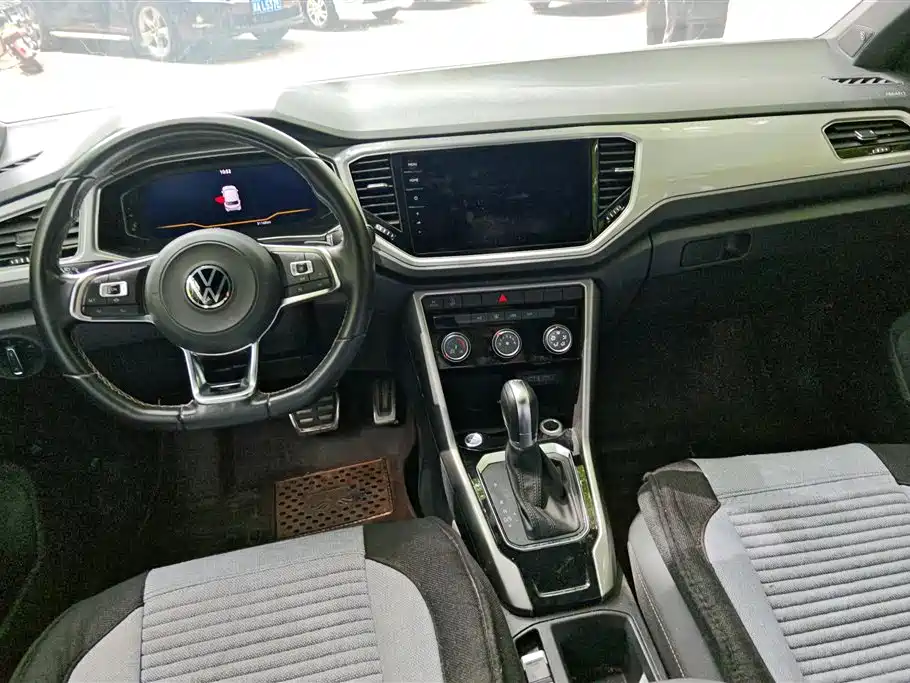 Volkswagen T-ROC 2020 280TSI DSG 2WD R-Line фото 12