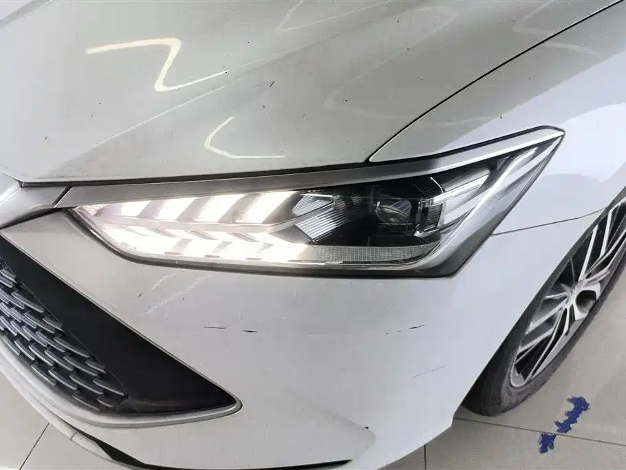 BYD Qin PLUS 2021 DM-i 55KM Flagship фото 5