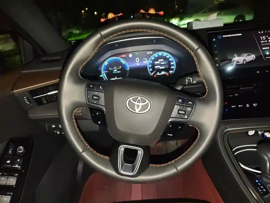 Toyota Avalon 2026 2024 Model Hybrid 2.5L XLE Prestige Edition