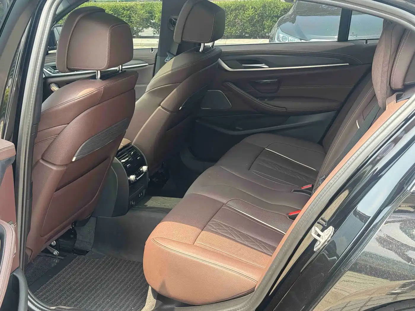 BMW 5 Series 2022 530Li Exclusive Luxury Package фото 5