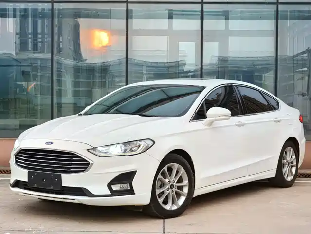 Ford Mondeo EcoBoost 180, Стиль