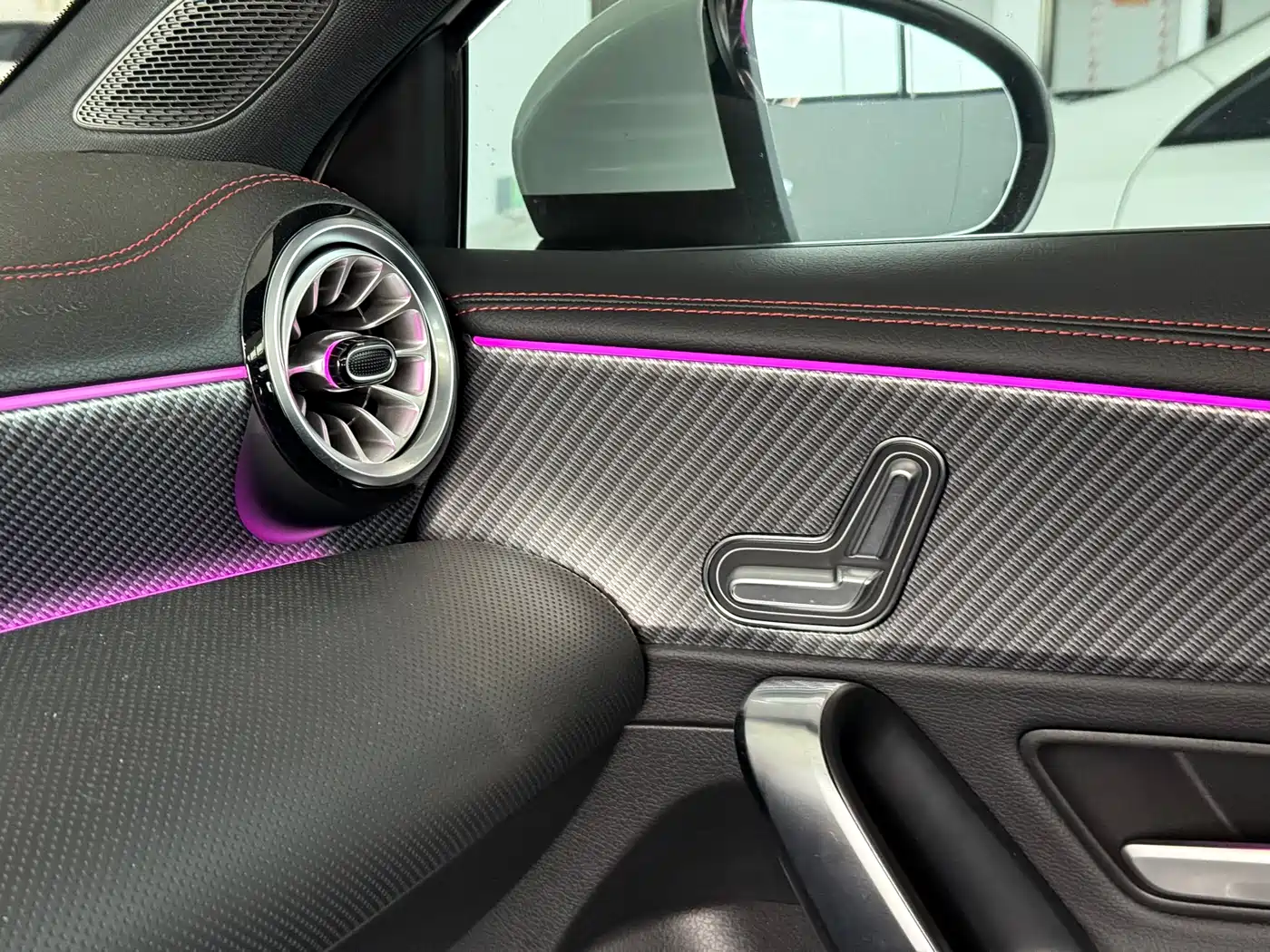 Mercedes-Benz A-Class 2024 A 200 L Fashion Edition фото 7