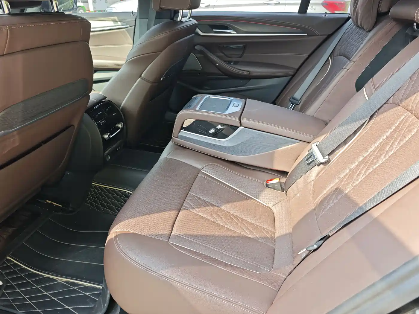 BMW 5 Series 2022 Model Third Facelift 530Li Premium M Sport Package фото 11