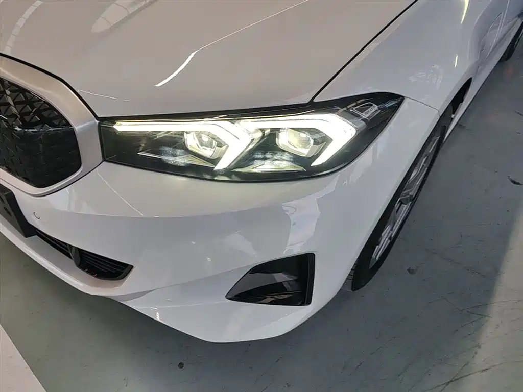 BMW i3 2025 eDrive 35 L фото 24