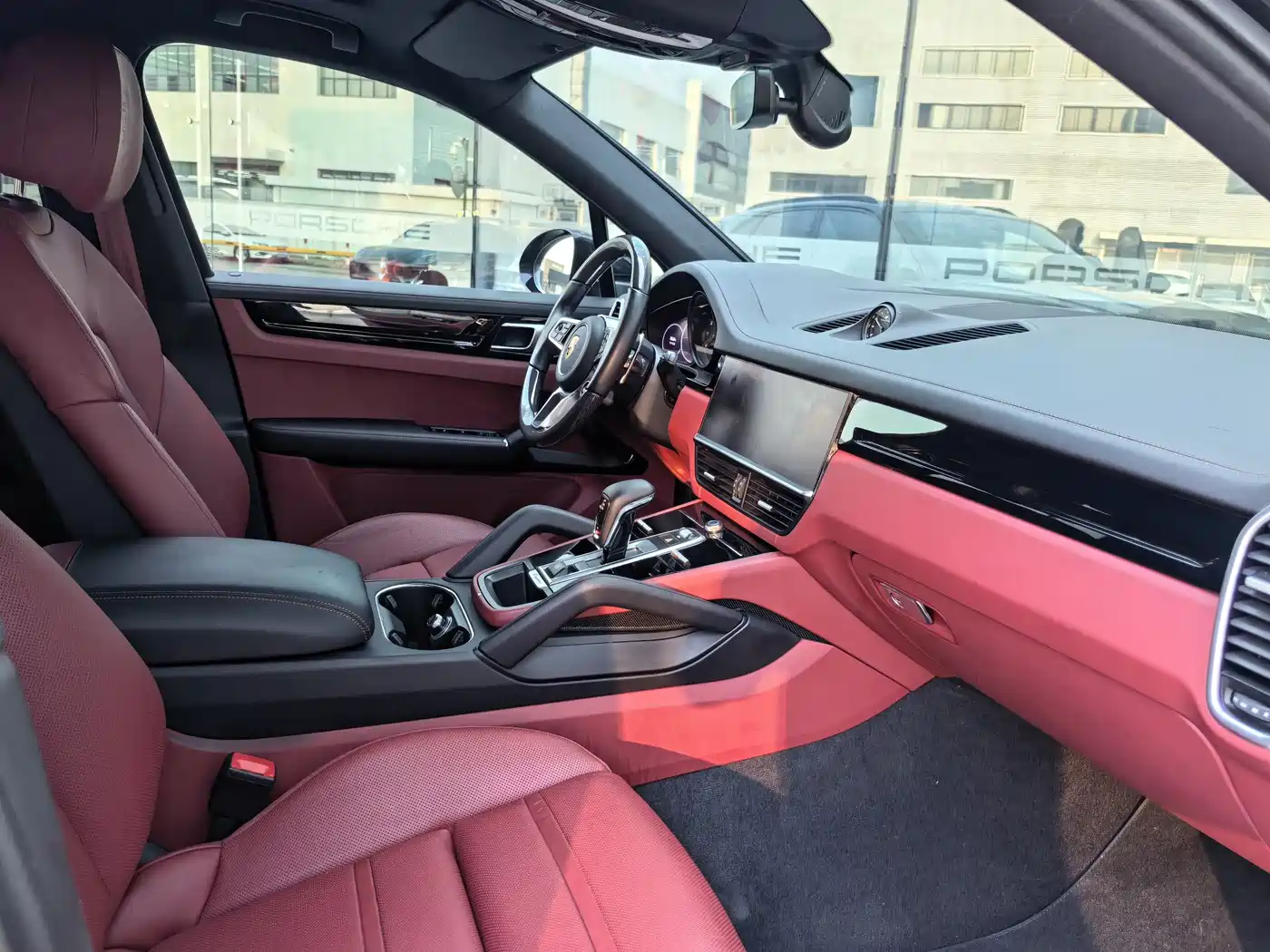 Porsche Cayenne 2023 Cayenne 3.0T Platinum Edition фото 16