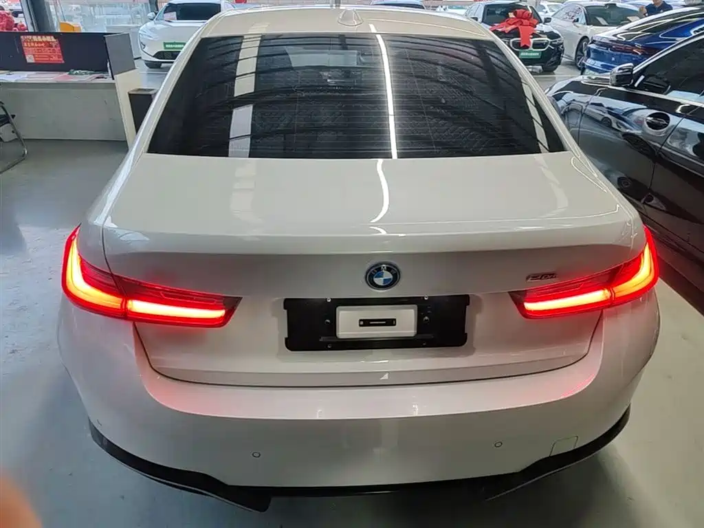BMW i3 2025 eDrive 35 L фото 6