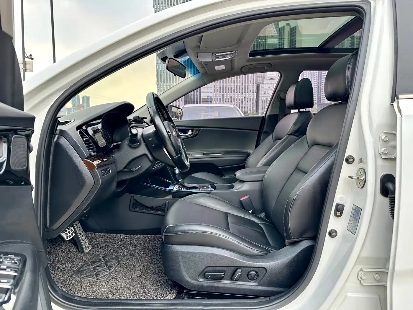 Kia K4 2015 2014 Model 1.8L Automatic LUX