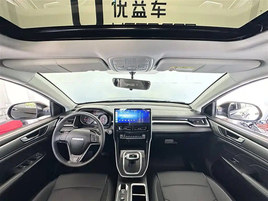 Haval M6 2021 PLUS 1.5T DCT Premium Smart Connect фото 6
