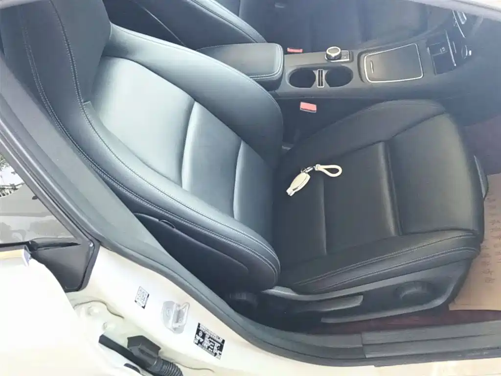 Mercedes-Benz CLA (Import) 2017 Facelift CLA 200 Dynamic фото 25