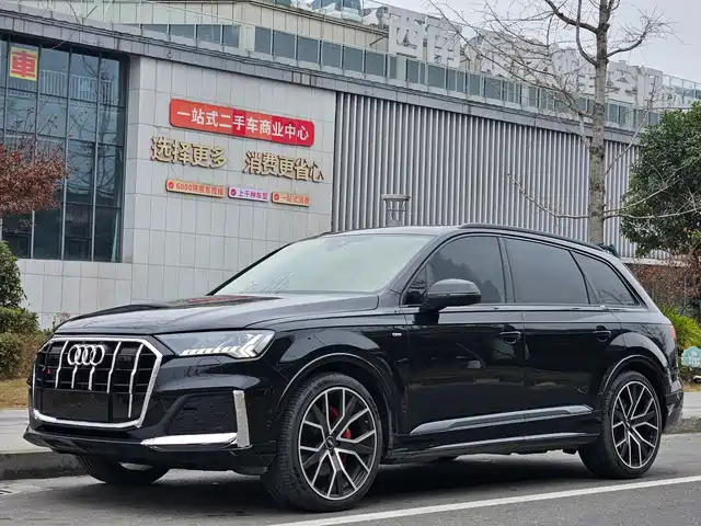  Audi Audi Q7 2024 45 TFSI quattro S line Sport