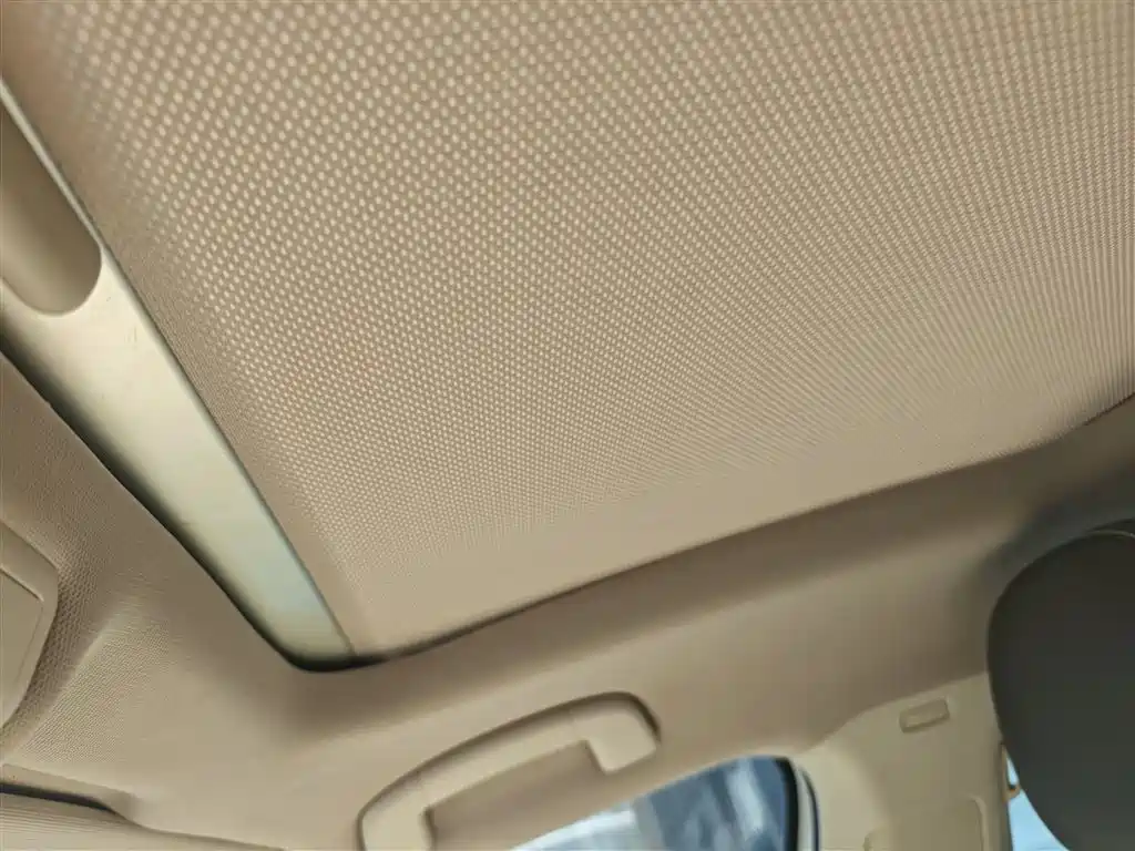 Volkswagen Lamando 2015 280TSI DSG Comfort фото 17