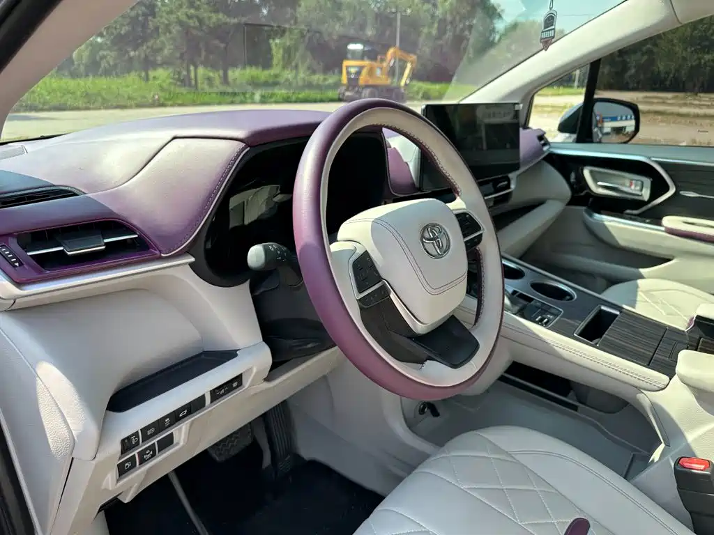 Huadong Auto Huadong Business Van 2025 2025 2.5L Hybrid High Roof Comfort