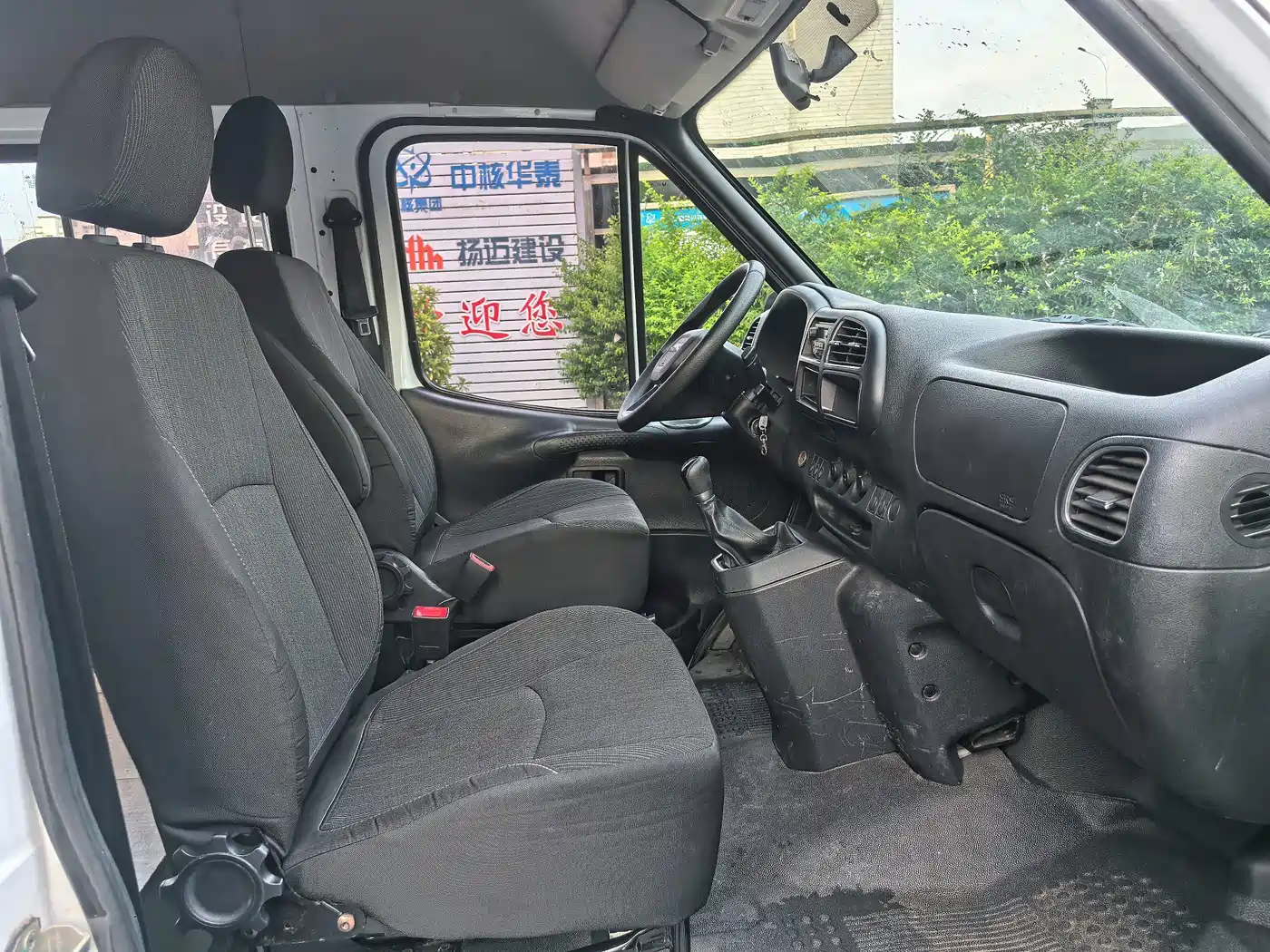 Jiangling Tesun 2022 2021 Model 2.8T Space King Taurus Edition Long Wheelbase Medium-High Roof Single Rear Tire-Step 6-Seater Diesel China VI JX493