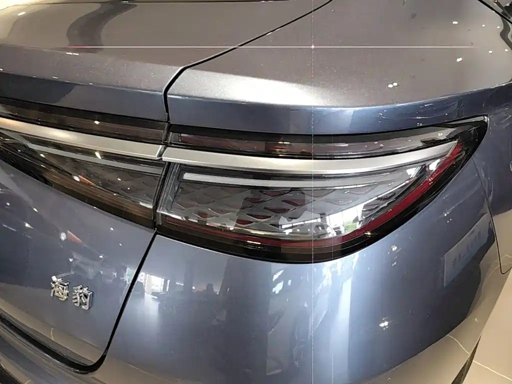 BYD Seal 2024 2024 Glory Edition DM-i 1.5L 121km Prestige