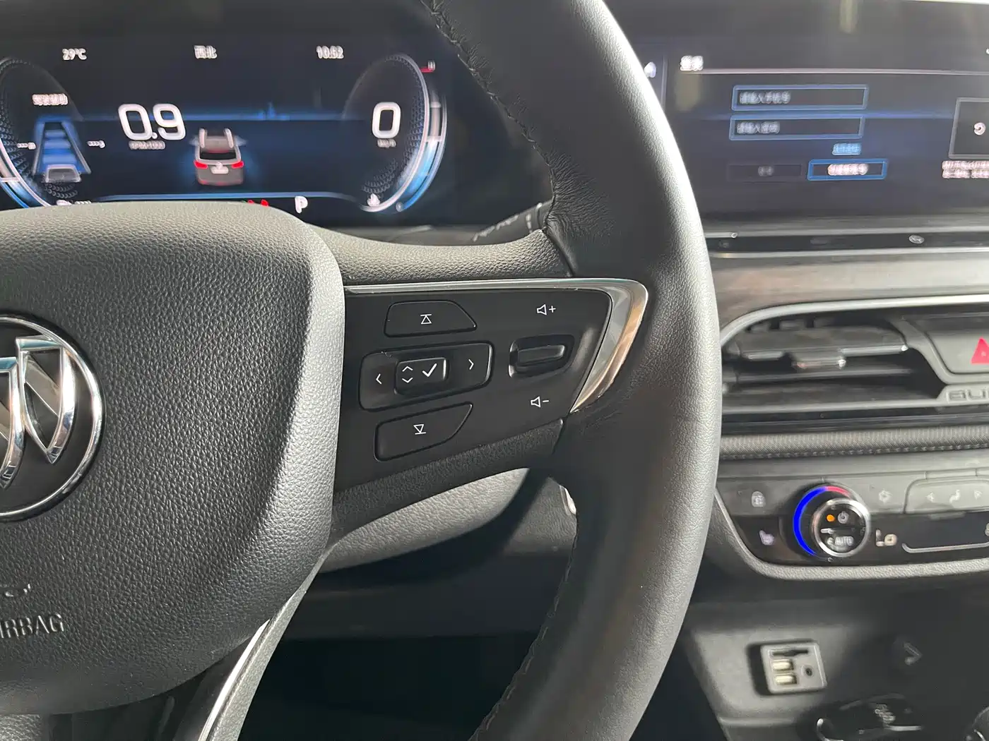 Buick GL6 2022 2021 323T Mild Hybrid Connected Luxury