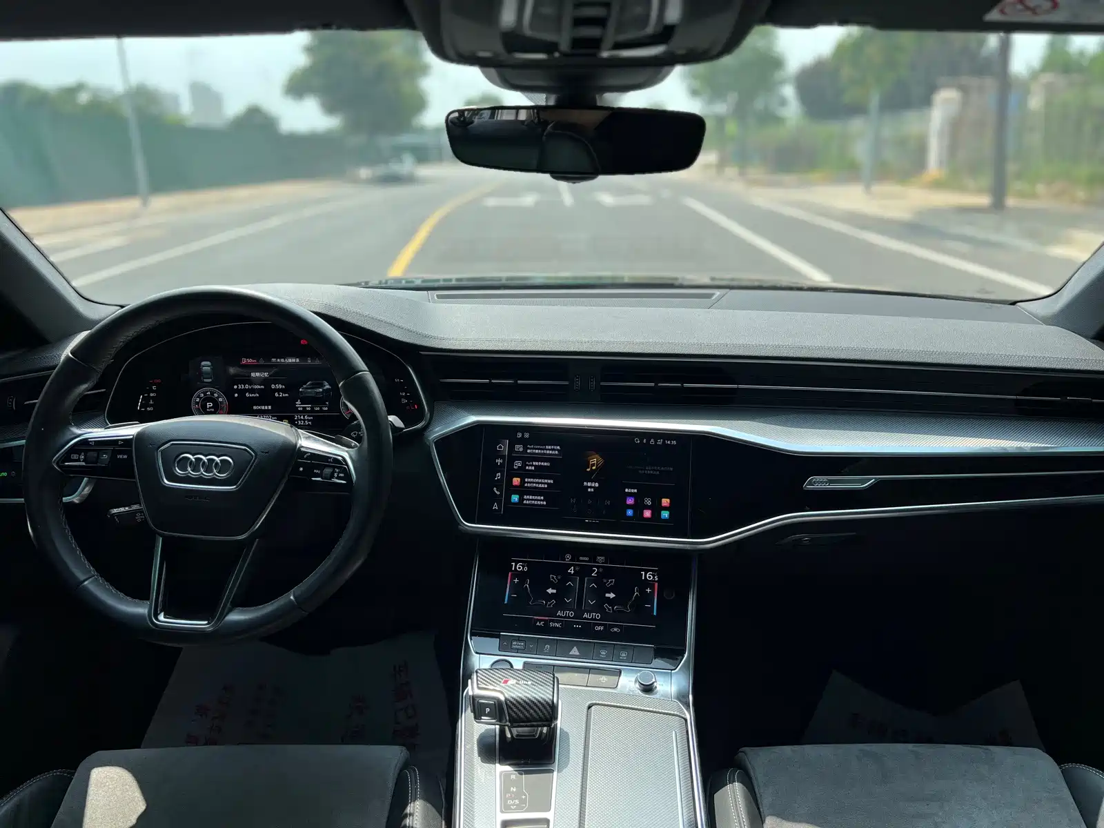 Фото 5 - Audi A6L