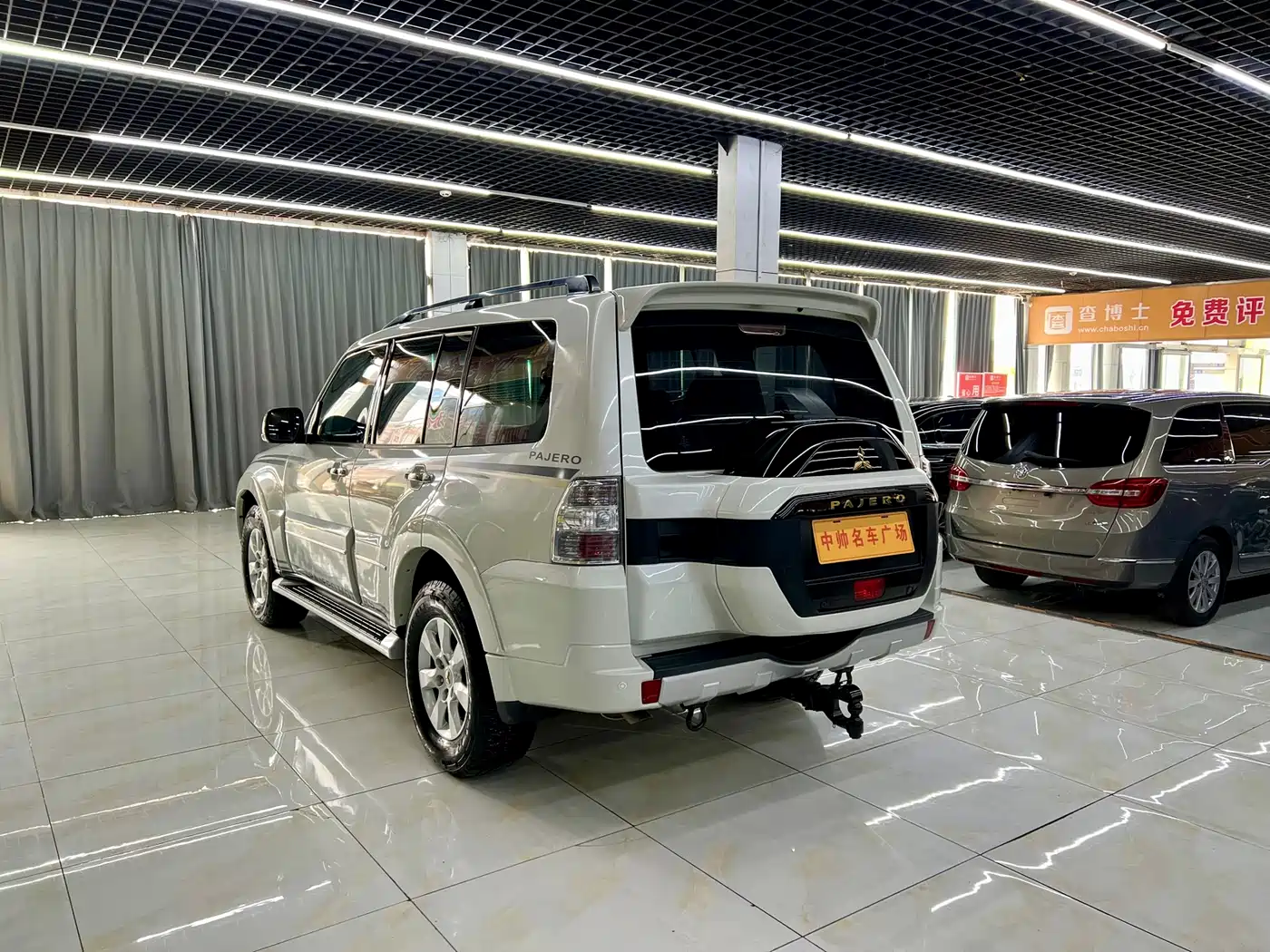 Mitsubishi Pajero (Import) 2020 3.0L Automatic Comfort Edition фото 4