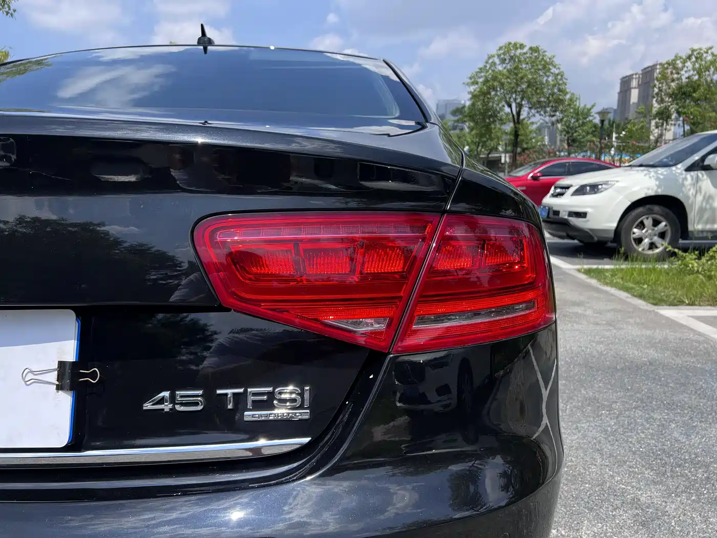 Audi A8 2012 A8L 45 TFSI quattro Luxury фото 14