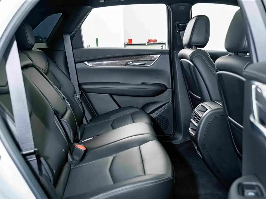 Cadillac XT5 2024 2024 2.0T AWD Luxury (Hummingbird Edition)