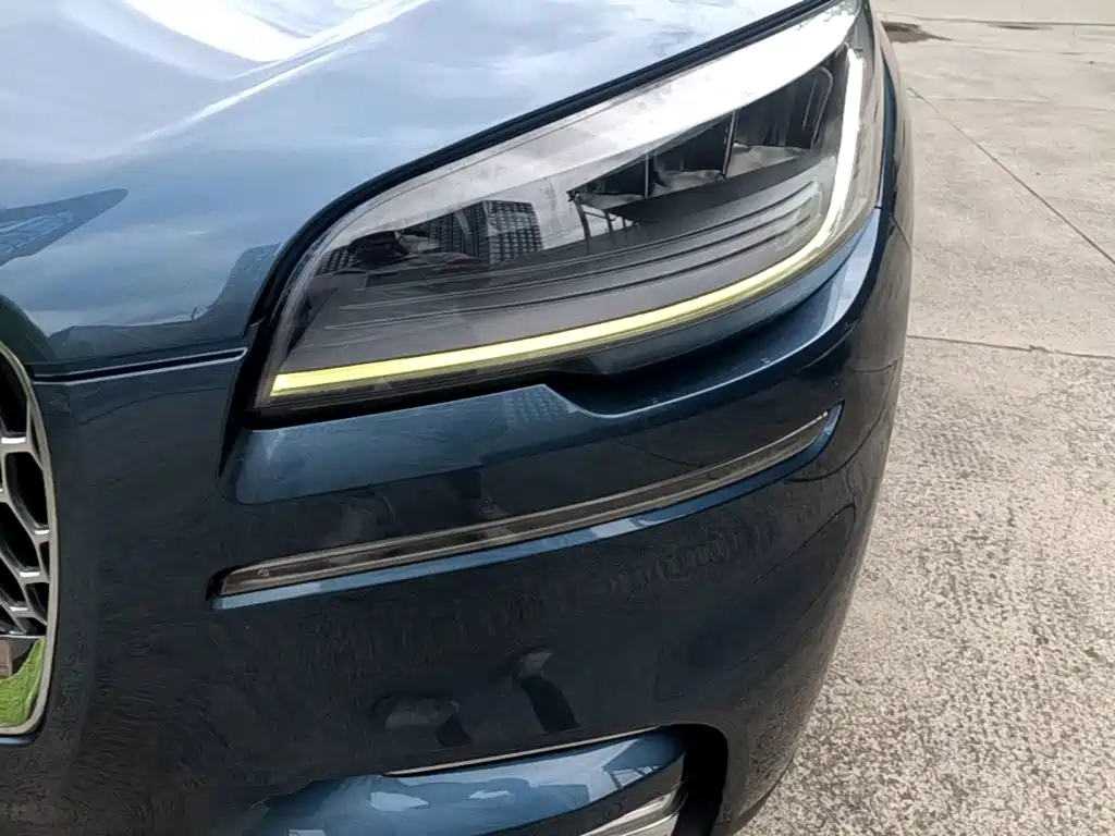 Lincoln Aviator (Import) 2020 2020 3.0T V6 AWD Premium Edition