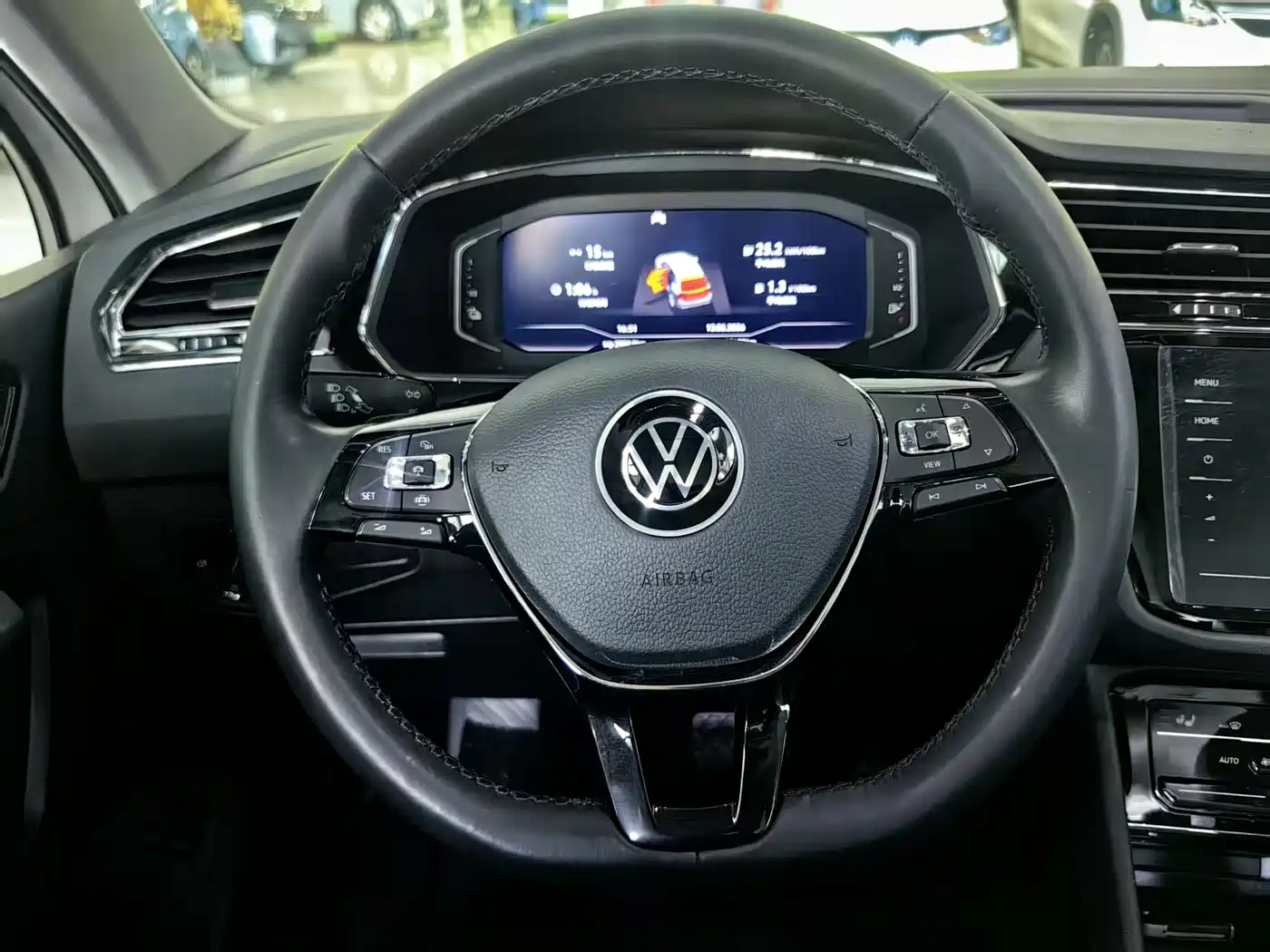 Volkswagen Tiguan L PHEV 2021 430PHEV Plug-in Hybrid Flagship фото 9
