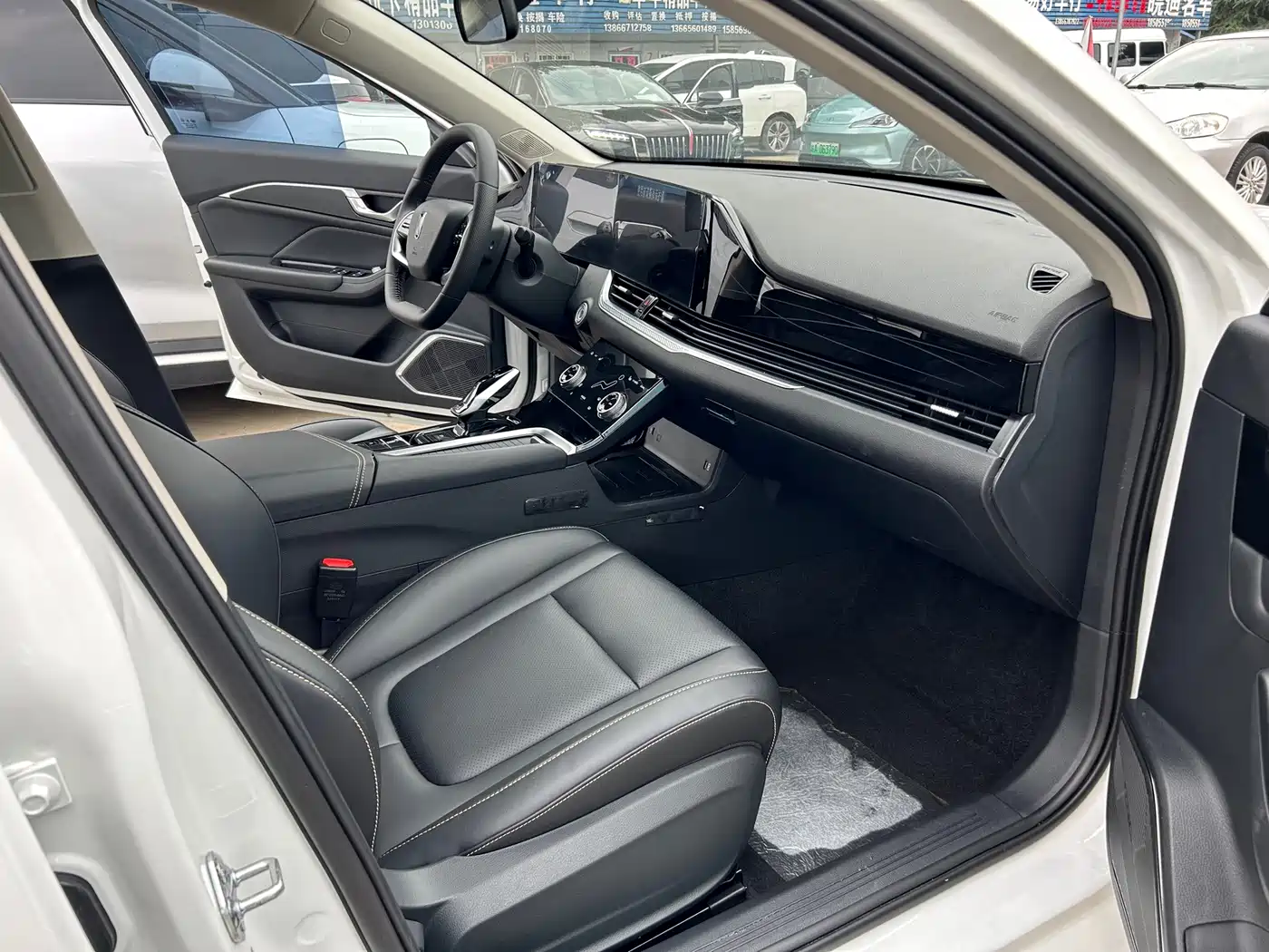 Besturn B70 2024 2023 Model 3rd Gen 1.5T Automatic Joy 70th Anniversary Edition
