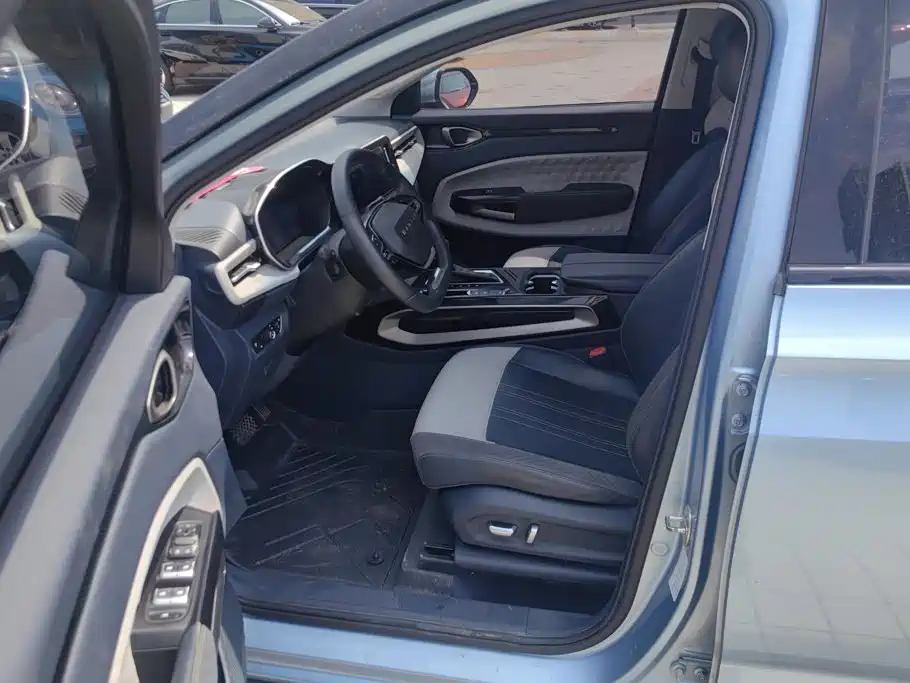 Baojun RM-5 2020 2019 1.5T CVT 24-hour Online Premium 7-seater