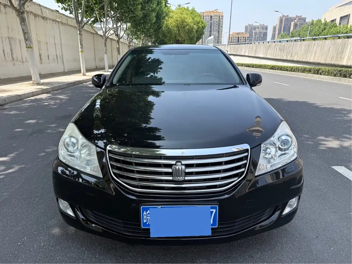 Toyota Crown 2010 2.5L Royal фото 4