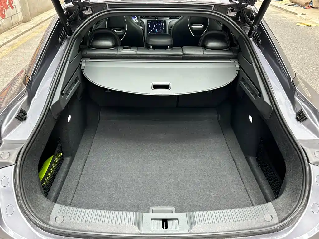 Hongqi H6 2023 2023 2.0T Premium Edition