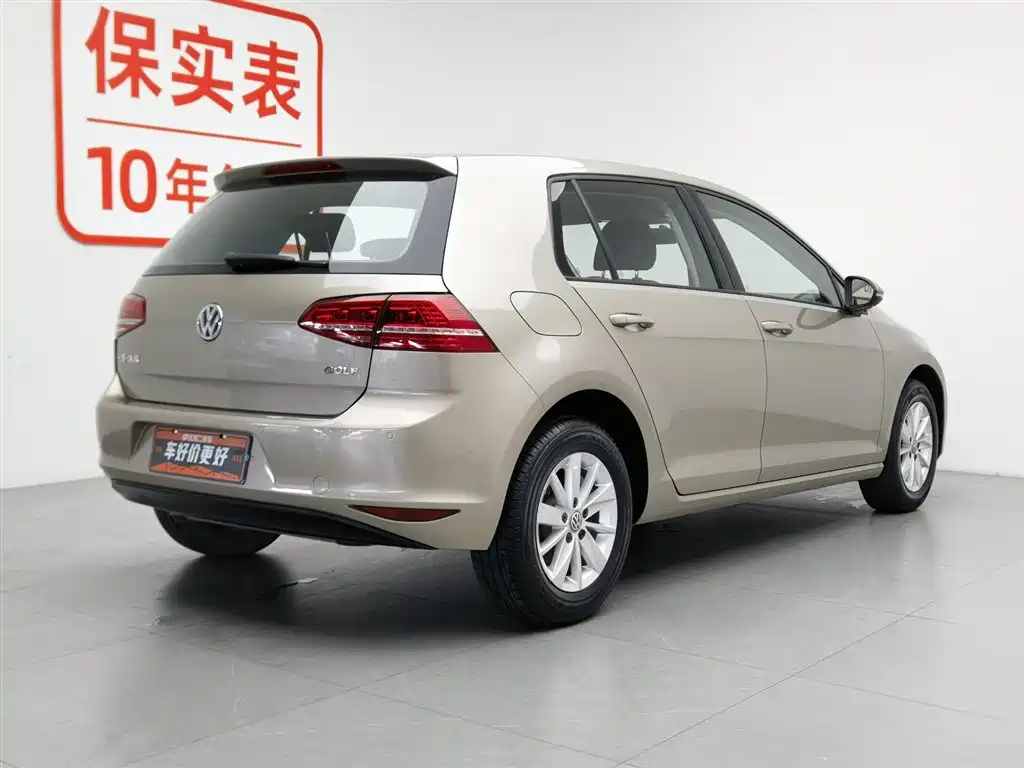 Volkswagen Golf 2016 1.6L Automatic Fashion фото 2