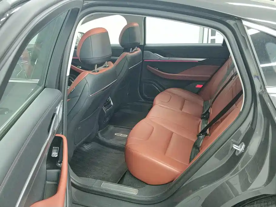 Lincoln Z 2025 2025 2.0T Premium Edition