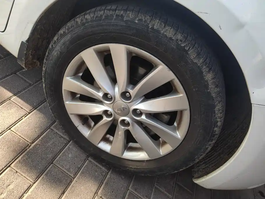 Kia K3 2013 2013 1.6L Manual GLS