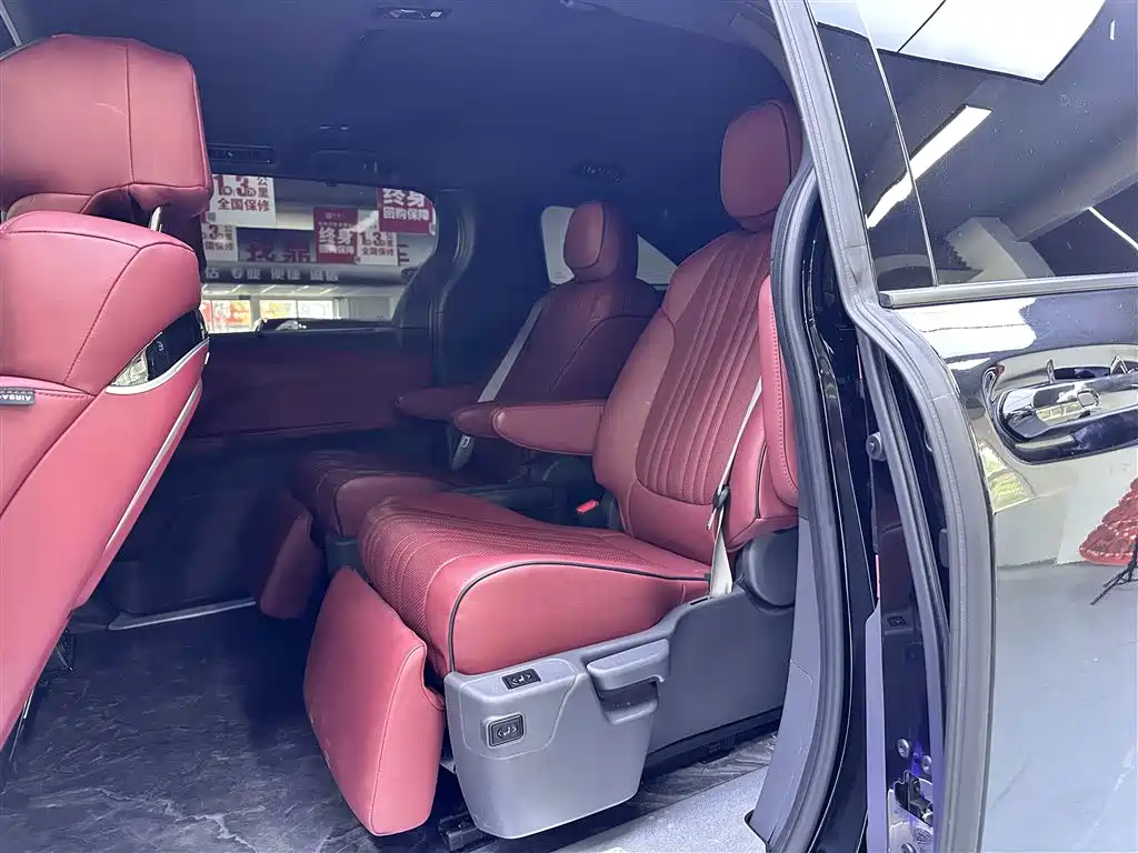 Toyota Sienna 2026 Model 2.5L Hybrid 2WD Comfort Edition фото 8