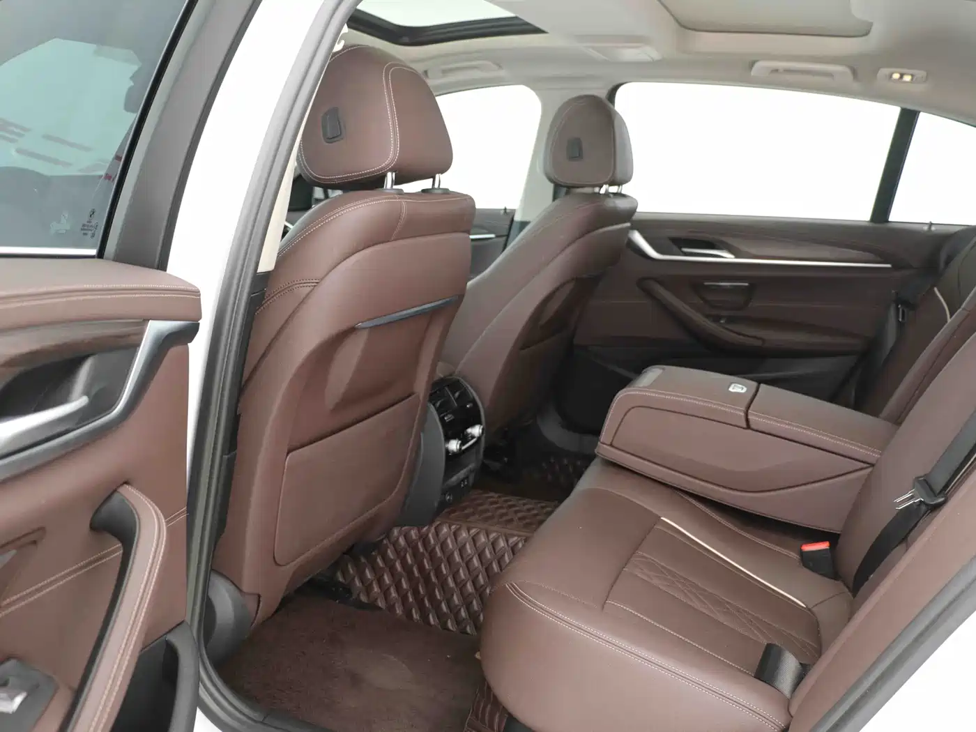 BMW 5 Series 2021 530Li Leading Luxury Package фото 12
