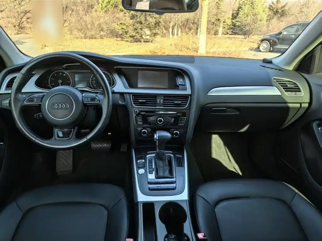 Audi A4L 2015 35 TFSI Auto Standard фото 14
