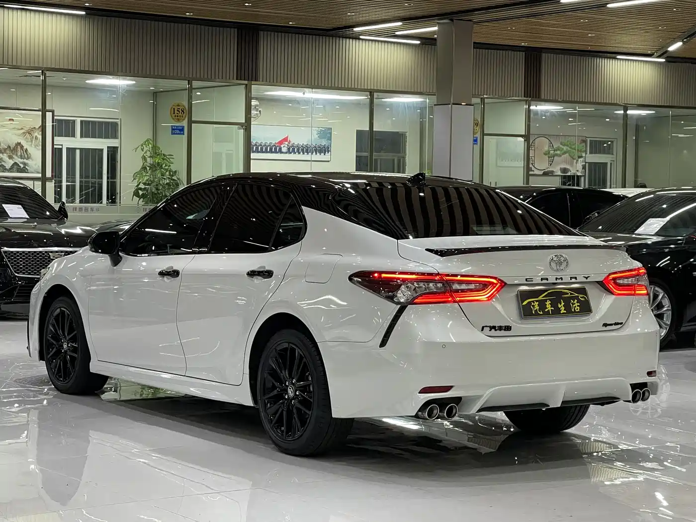 Toyota Camry 2022 2.0S Knight Edition фото 15
