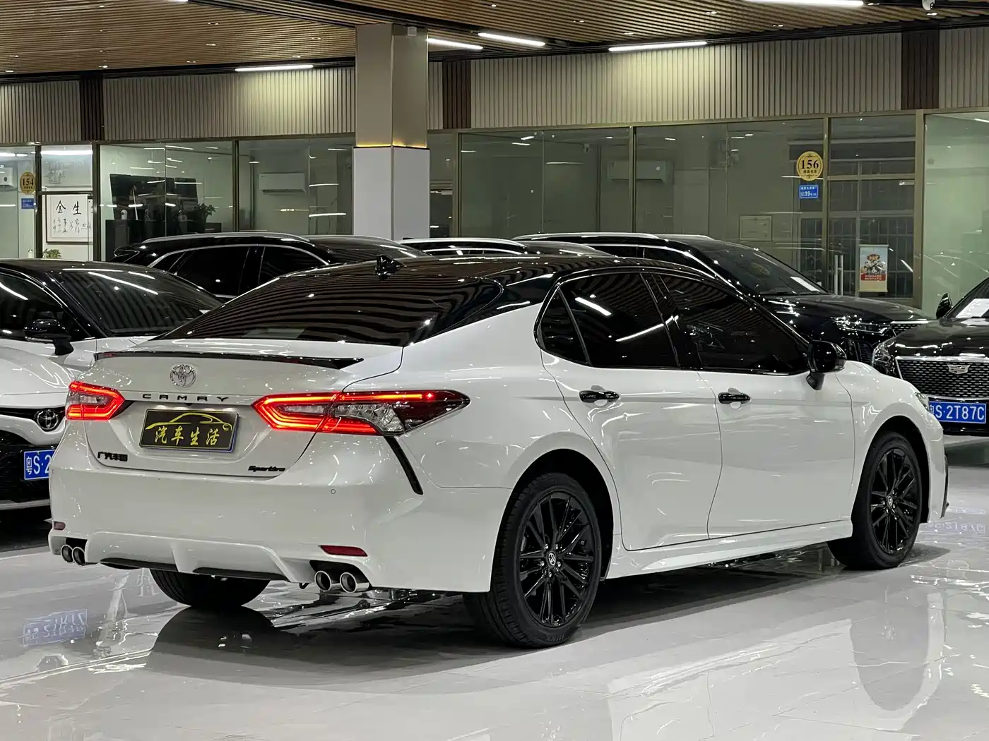 Toyota Camry 2022 2.0S Knight Edition фото 7