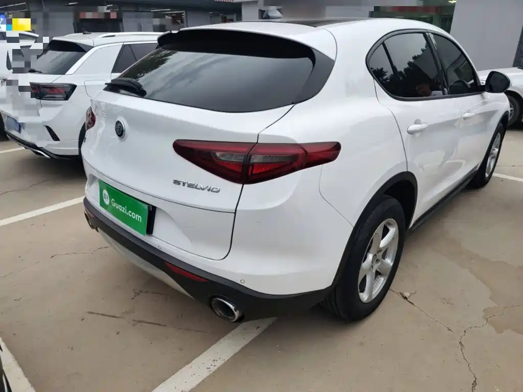 Alfa Romeo Stelvio 2019 2017 2.0T 200HP Elite