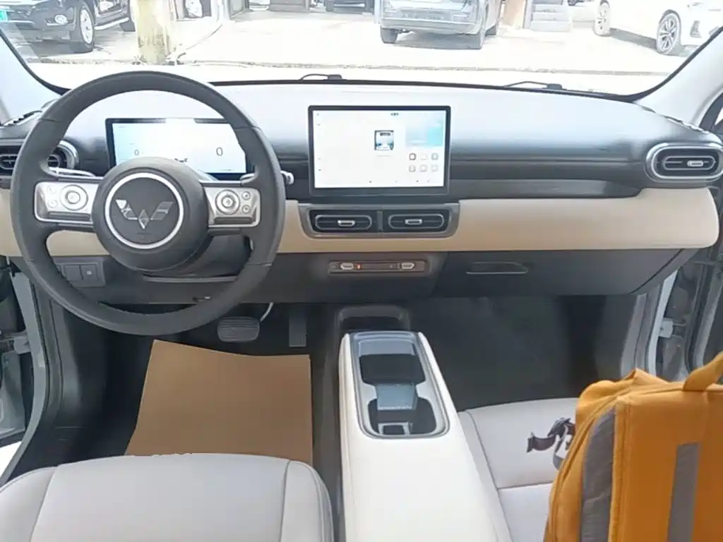 Фото 10 - Wuling Motors Wuling Binguo PLUS