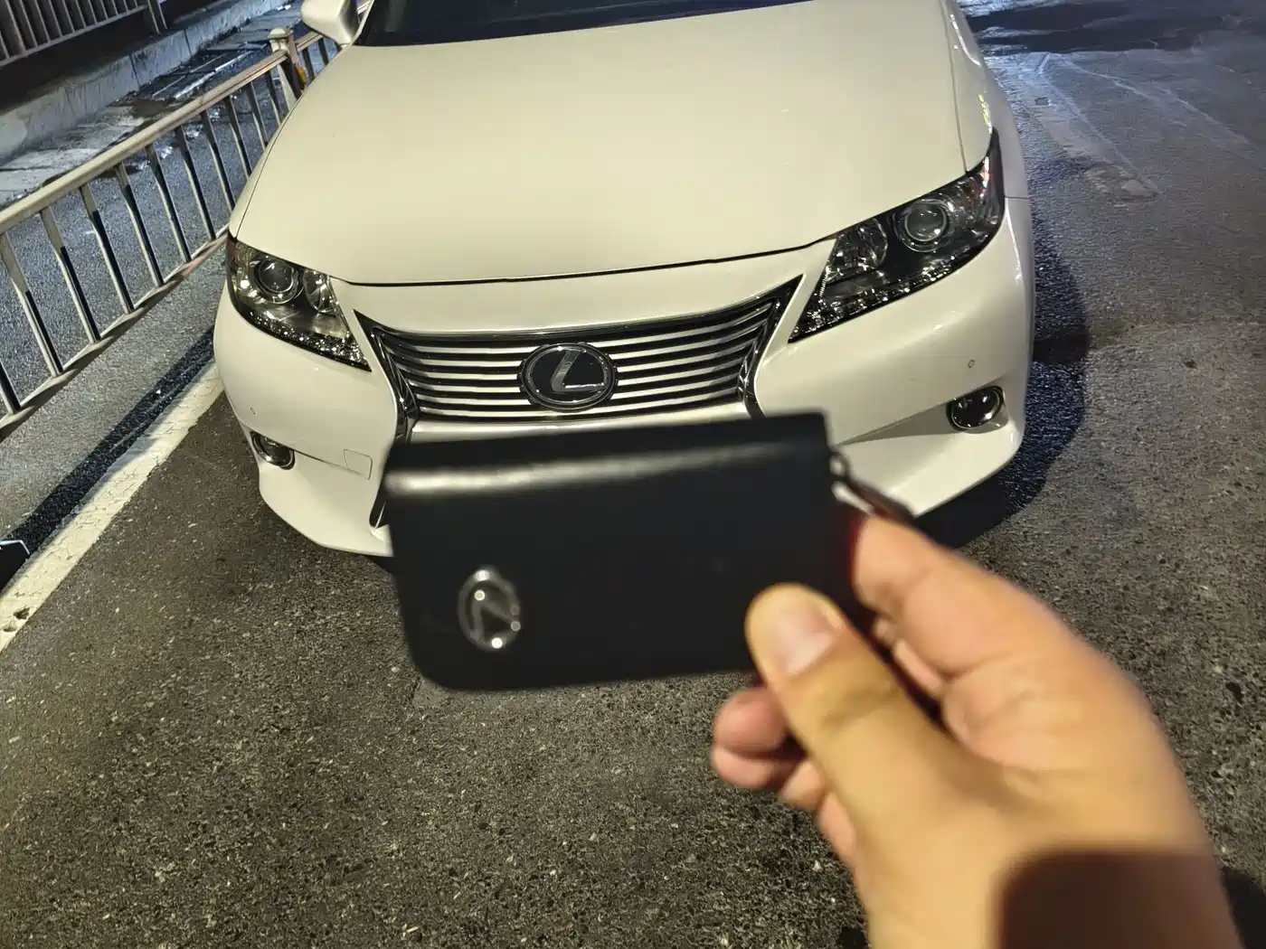 Lexus ES 2013 250 Elite Edition фото 2
