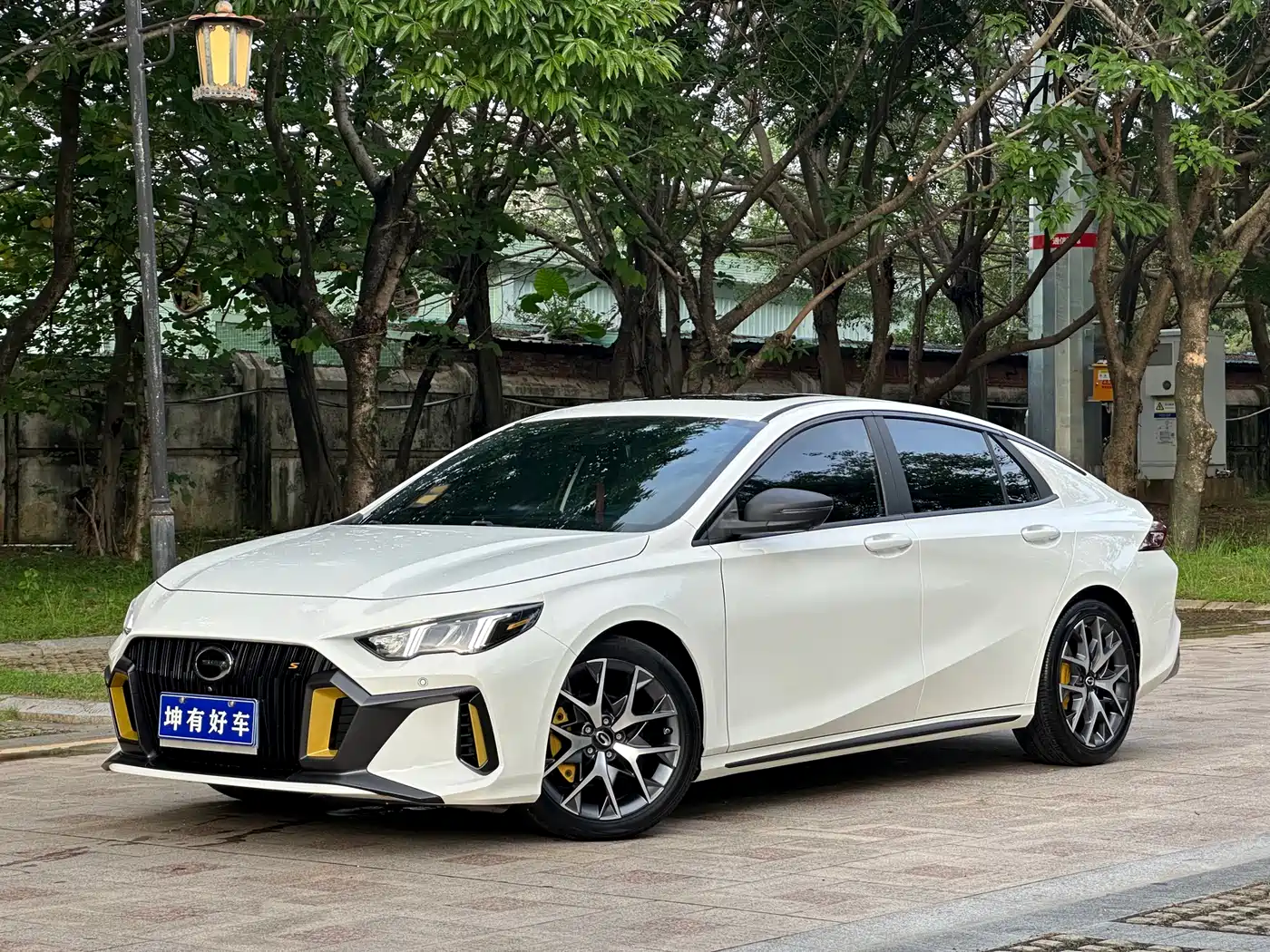 GAC Trumpchi Emkoo 2021 270T DCT J16 Edition