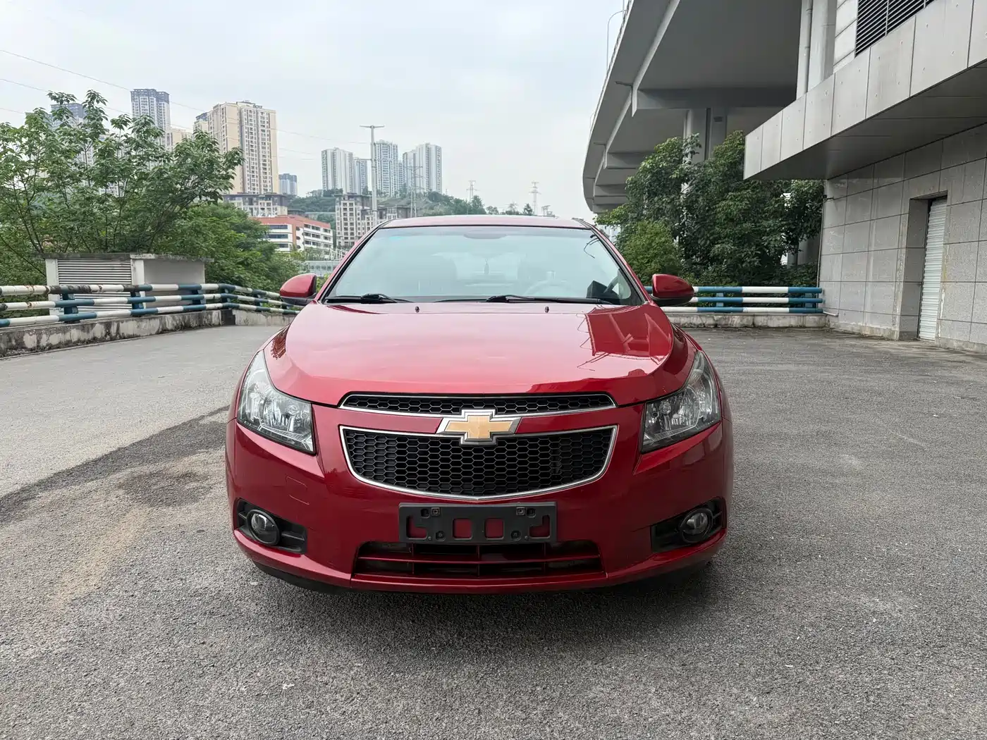 Chevrolet Cruze 2013 Model 1.8L SE AT фото 2