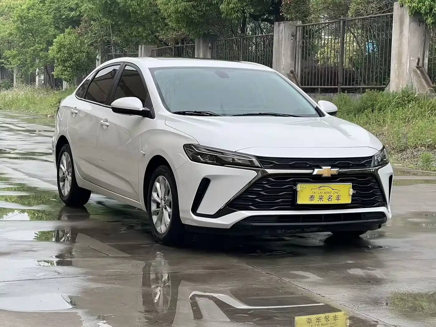 CHEVROLET CRUZE