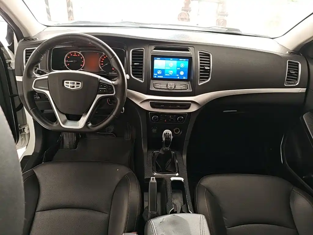 Фото 10 - Geely Vision
